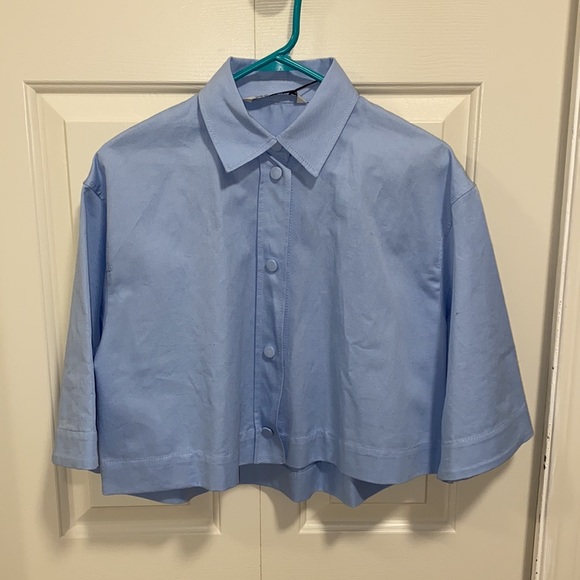 Zara Cropped Button Shirt - Picture 2 of 3